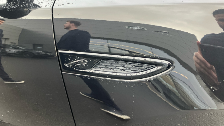 Jaguar E-Pace 1.5 P300e R-Dynamic Black 5dr Auto Estate